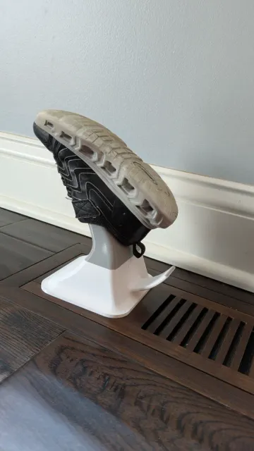 Shoe dryer / warmer - Heat vent / register — Image 6 of 6