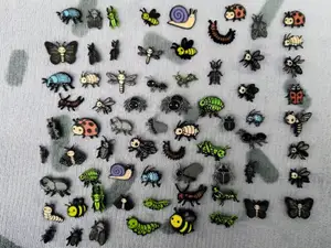 Botones y Pines de Insectos