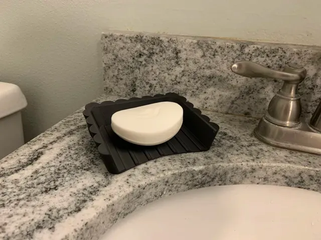 Drainage Soap Bar Holder | Raised Soap Dish — Image 6 of 9