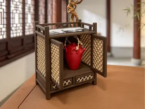 1:6比例的朱红釉提梁壶模型