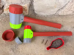 erster Rückschlagfreier Hammer mit Wechselköpfen