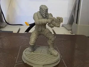 Isaac Clarke - Dead Space Engineering Suit Statue