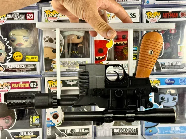 Star Wars Han Solo Blaster DL-44 Stand — Фото 2 из 2