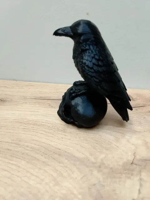 Raven’s Throne — Image 6 of 9