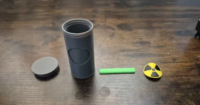 Fallout 4 - Radioactive Material Prop Container — Фото 4 из 10