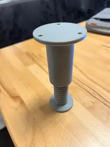 Adjustable foot