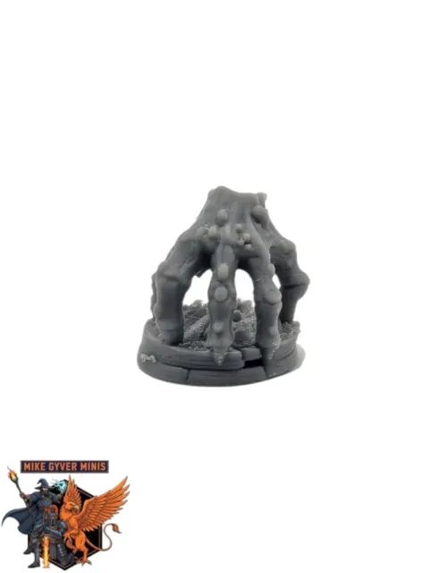 DnD TTRPG Maximilian's Earthen Grasp Miniature — Фото 2 из 4