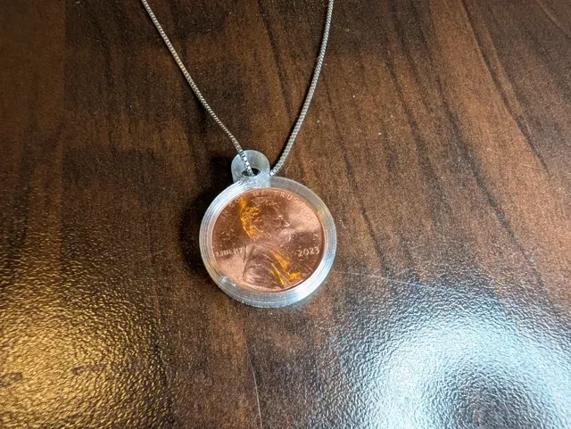 Lucky Penny Necklace Gift - Easy Pause-to-Embed — Фото 3 из 8