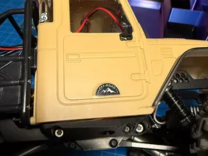 TRX4M - Injora IR40 Sliders and ESC Riser