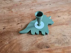 Schultuetenständer Triceratops zur Einschulung
