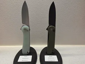 Adjustable Magnetic Knife Stand