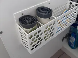Garbage bags holder
