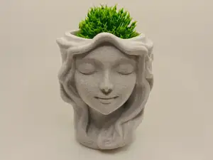 Blumentopf mit Frauengesicht – elegante Deko