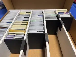 Card Stopper – Trading Card Box Divider
