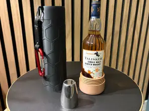 Bottle stash 