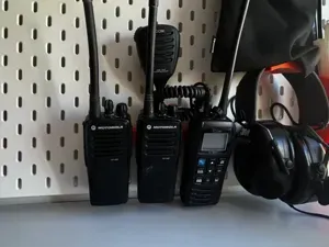 Support de radios pour panneau IKEA SKÅDIS