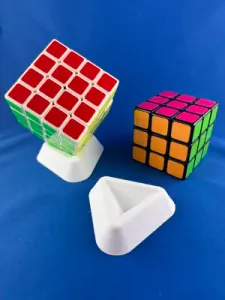 Rubik's cube stand / holder