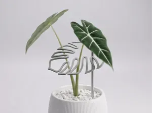 Monstera leaf plant holder (Perfect for alocasia)