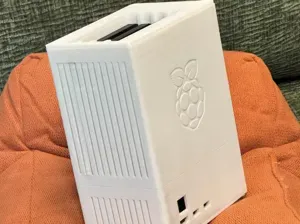 Nas Case (Radxa Penta Sata Hat + Raspberry Pi 5)