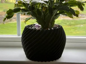 Spiral Grooved Plant Pot