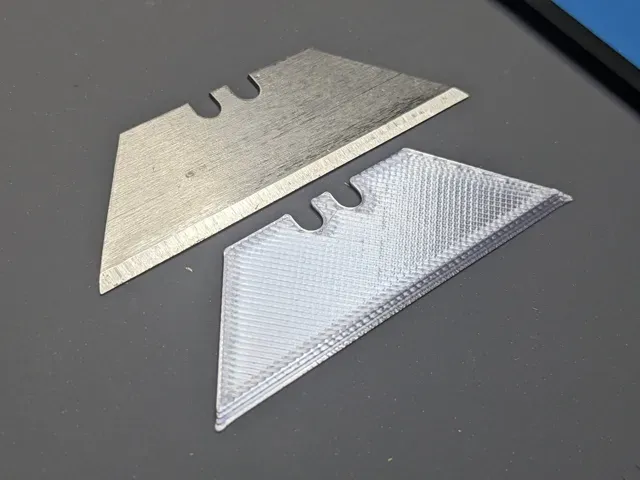 Trapezoid and Hooked Utility Knife Blades — Image 2 of 4
