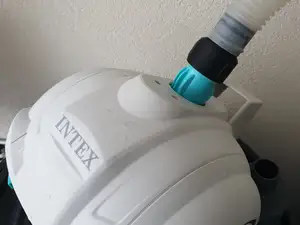 Intex Robot Hose adapter for 32mm hose.