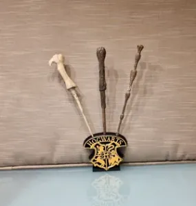 HARRY POTTER Wand Holder HOGWARTS