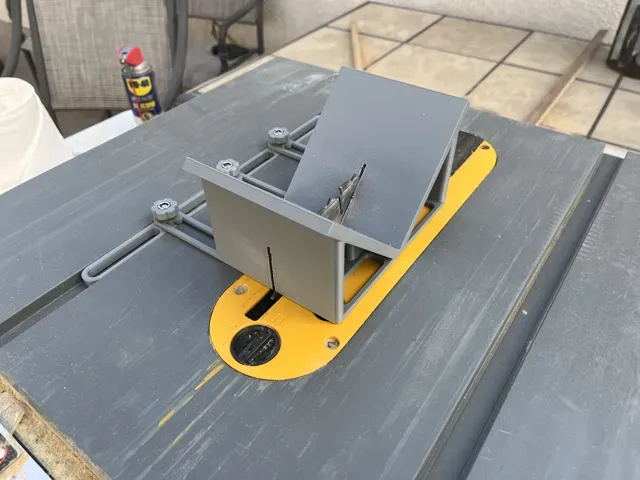 Box Spline Jig for Miter Slot - Dewalt Table Saw — Фото 2 из 4