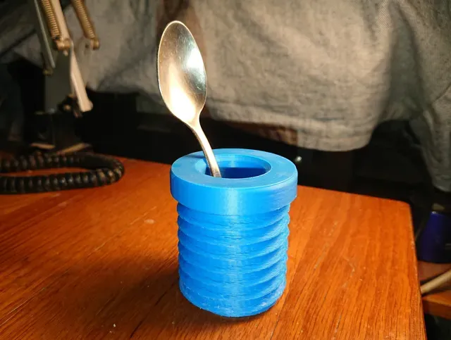 Clamp-Sip: Desk Cup Holder with Spoon-Holder Screw — Фото 8 из 8