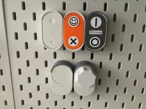 BILRESA remote firm grip for SKADIS and wall. PLA