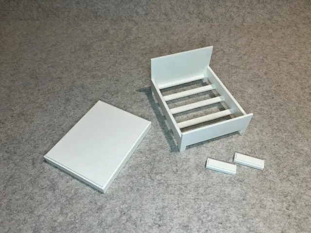 Dollhouse bed miniature house — Image 3 of 8