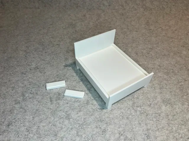Dollhouse bed miniature house — Image 7 of 8