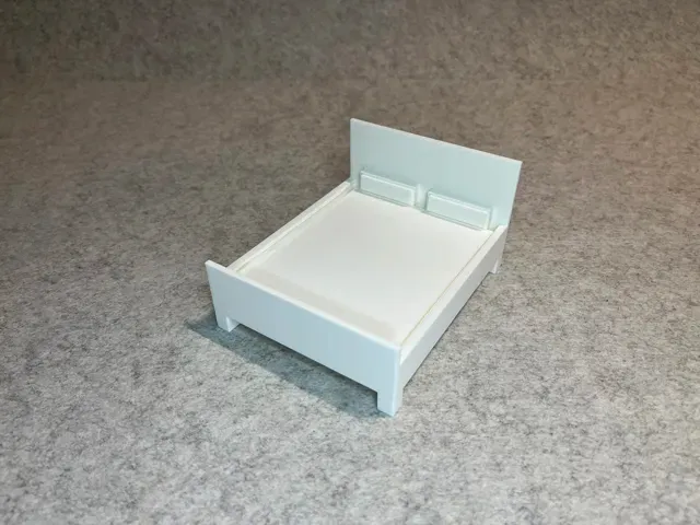 Dollhouse bed miniature house — Image 4 of 8