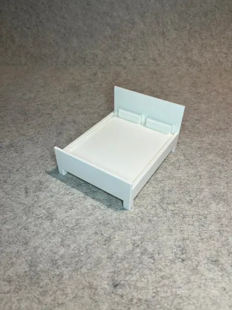 Dollhouse bed miniature house — Image 8 of 8