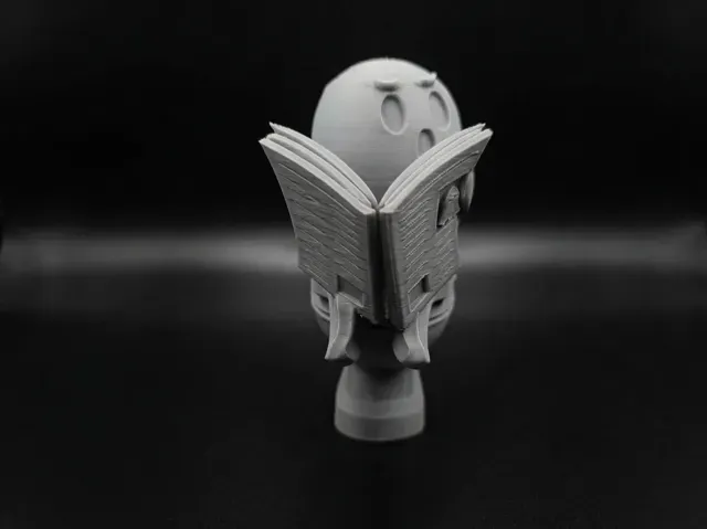 Ghost Reading Some Newspaper Halloween Decoration — Фото 2 из 7