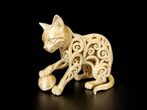 Elegante escultura de gato con pelota