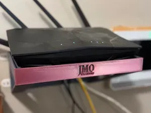 Screwless Router Shelf