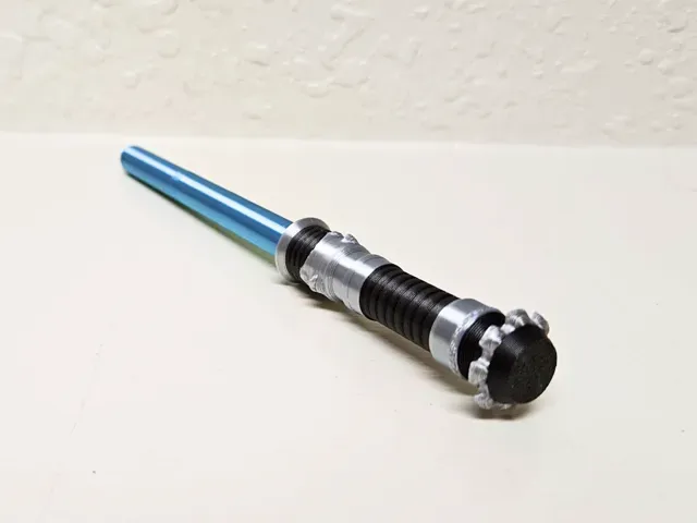 Lightsaber Pen | Obi-wan Kenobi's 1st — Image 2 of 4