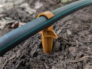 Drip Irrigation Stake Clip for 1/2" (13mm) Tubing