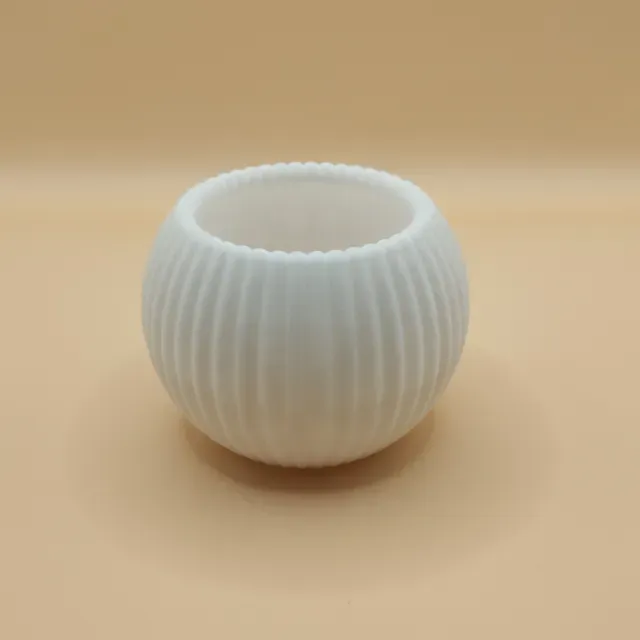 Modern Round Ribbed Candle, (LED) Tealight Holder — Image 4 of 5