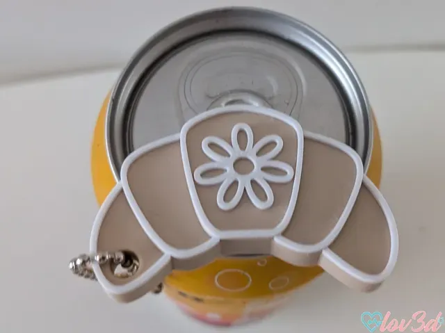 Cute Croissant Can Opener & Nail Saver Keychain — Фото 3 из 6