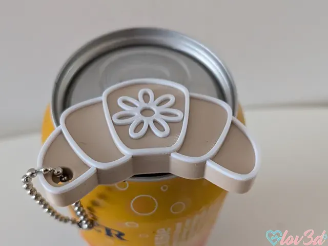 Cute Croissant Can Opener & Nail Saver Keychain — Фото 2 из 6