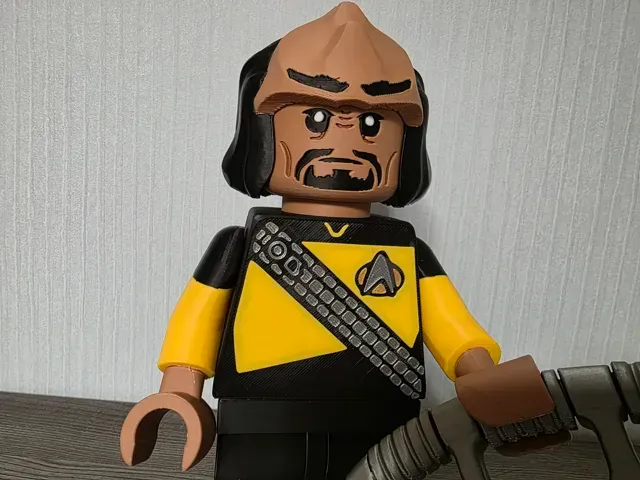 Lieutenant Worf * Star Trek - TNG 2026 * 500% 22cm — Фото 8 из 8
