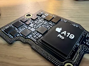iPhone 17 Pro Motherboard 主機板模型