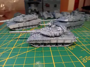 T-80 Russian Soviet Main Battle Tank --15 mm/1:100