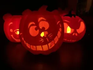 Cheshire Mad Cat Pumpkin Theelight