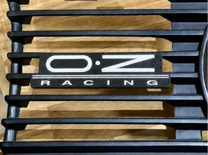 Bmw E30 - OZ Racing - Front grill badge