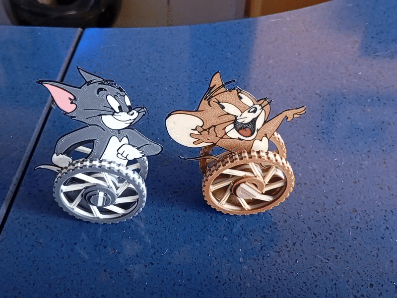 tom and jerry cat and mouse self balancing toys
