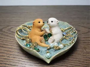 Valentine’s Otter Love – Floating Jewelry Dish