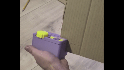 Cutter for cat scratching cardboard